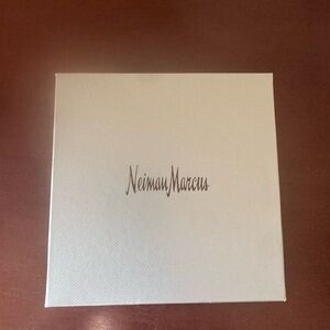 New Neiman Marcus Gift Box